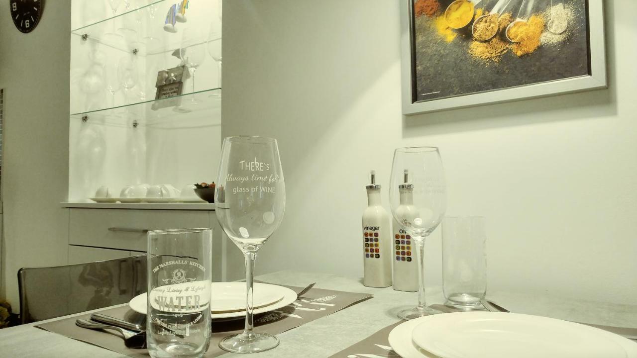Studio Apartment Offside Split Bagian luar foto