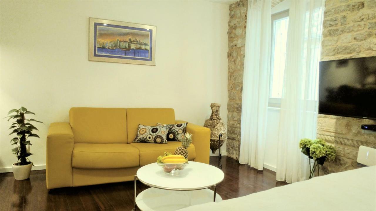 Studio Apartment Offside Split Bagian luar foto